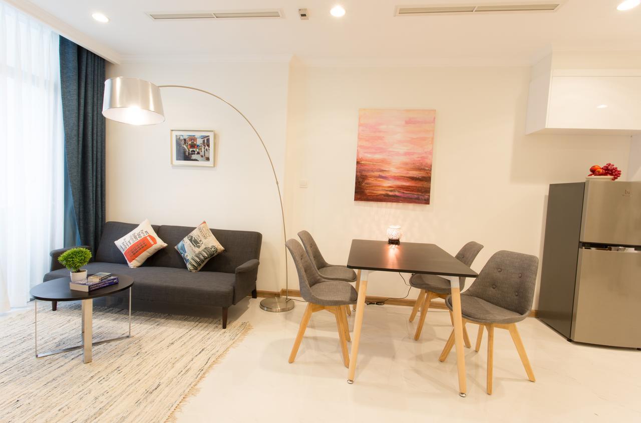 Annie Vinhome Park Apartment *